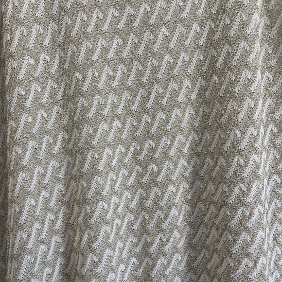 White House Black Market Tan and Gold Sleeveless Buttoned Tank Top - Picture 2 of 6